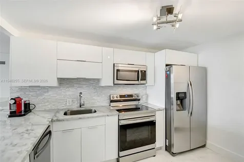 20100 W Country Club Drive Aventura FL 33180