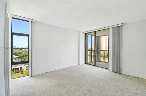 20100 W Country Club Drive Aventura FL 33180
