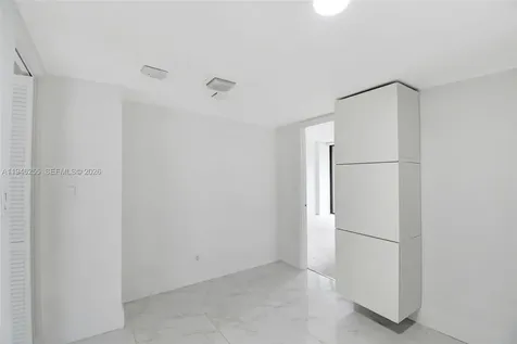 20100 W Country Club Drive Aventura FL 33180
