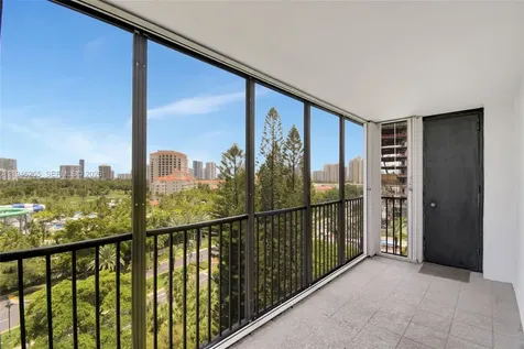20100 W Country Club Drive Aventura FL 33180