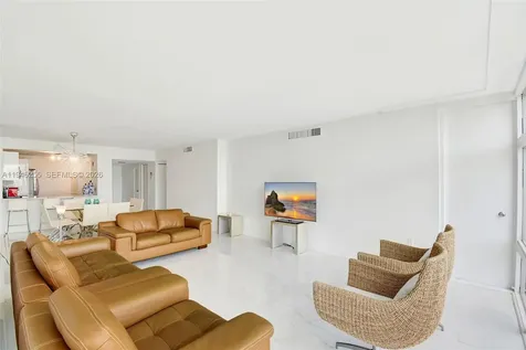 20100 W Country Club Drive Aventura FL 33180
