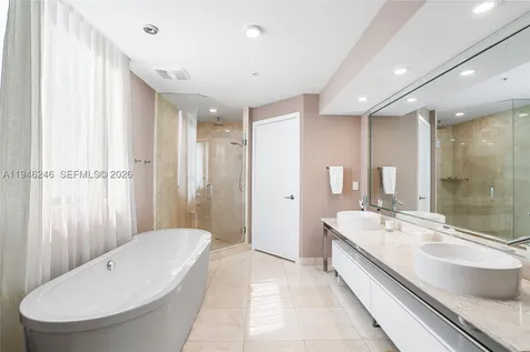 16275 Collins Avenue Sunny Isles Beach FL 33160