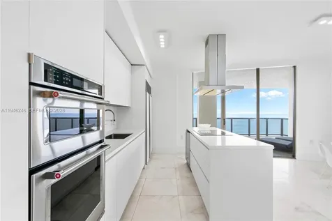 16275 Collins Avenue Sunny Isles Beach FL 33160