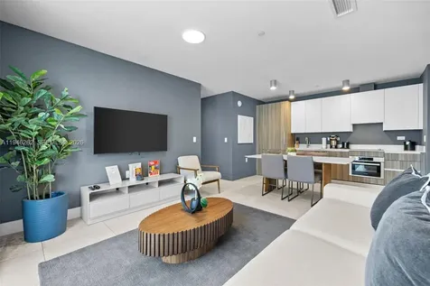 239 SW 9th Street Miami FL 33130