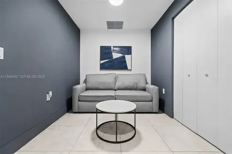239 SW 9th Street Miami FL 33130