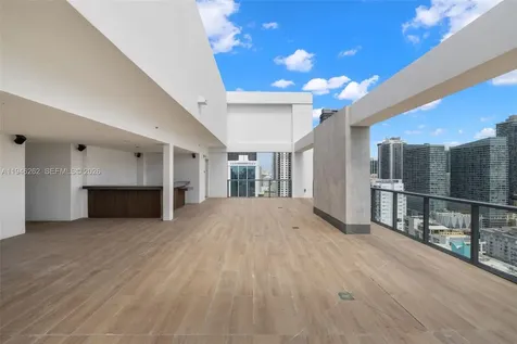 239 SW 9th Street Miami FL 33130