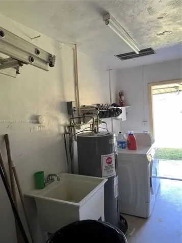 2702 Pierce Street Hollywood FL 33020