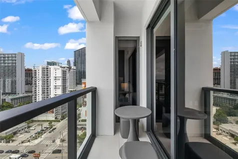 239 SW 9th Street Miami FL 33130