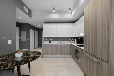 239 SW 9th Street Miami FL 33130