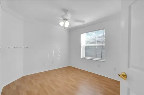 1413 SW 158th Avenue Pembroke Pines FL 33027