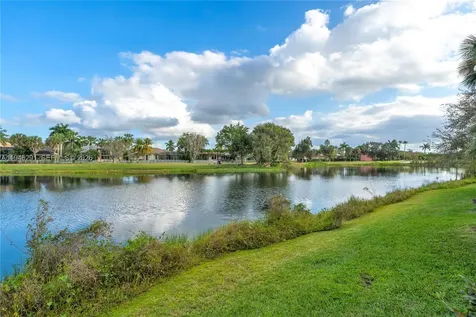 1413 SW 158th Avenue Pembroke Pines FL 33027