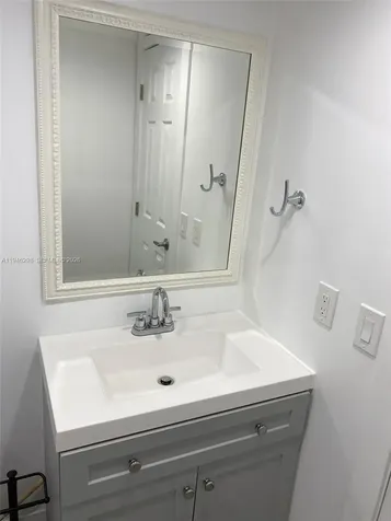 4805 NW 7th Street Miami FL 33126