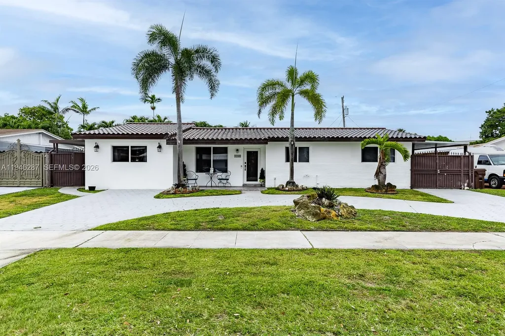 1243 W 78th Street Hialeah FL 33014
