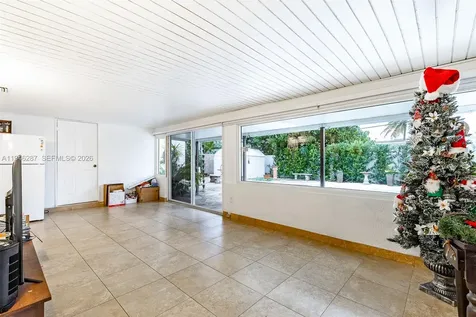 1243 W 78th Street Hialeah FL 33014