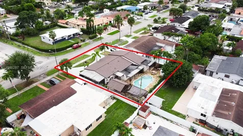 1243 W 78th Street Hialeah FL 33014