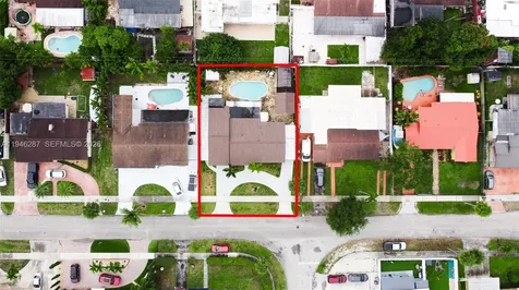 1243 W 78th Street Hialeah FL 33014
