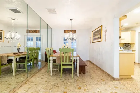 1243 W 78th Street Hialeah FL 33014