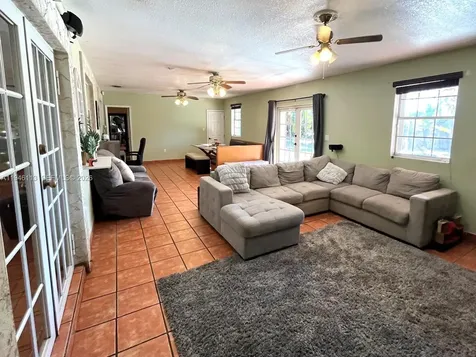 16200 SW 284th Street Homestead FL 33033