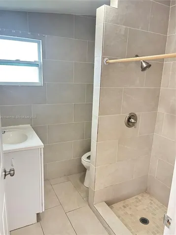 19480 SW 121st Miami FL 33177