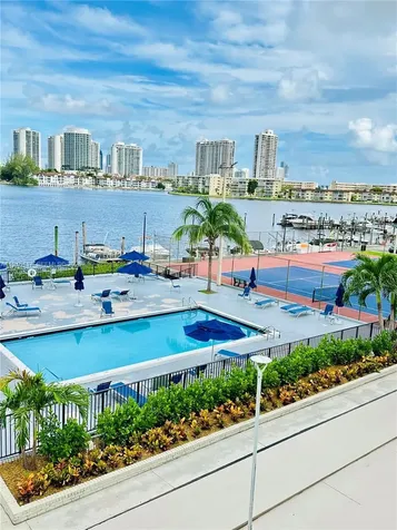 2750 NE 183rd Street Aventura FL 33160