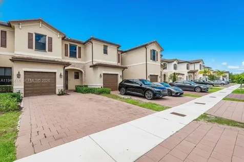 3326 W 112th Street Hialeah FL 33018