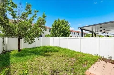 3326 W 112th Street Hialeah FL 33018