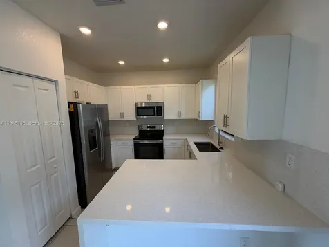 3326 W 112th Street Hialeah FL 33018