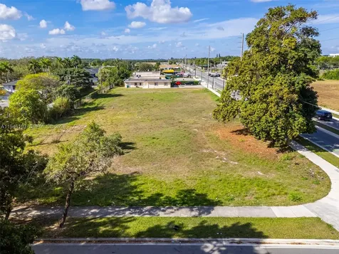 945 W Lucy Street Florida City FL 33034