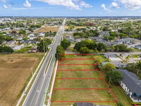 945 W Lucy Street Florida City FL 33034