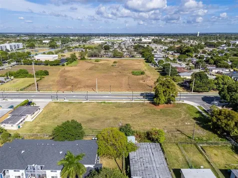 945 W Lucy Street Florida City FL 33034