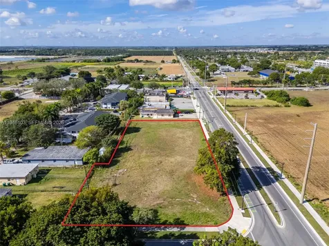 945 W Lucy Street Florida City FL 33034
