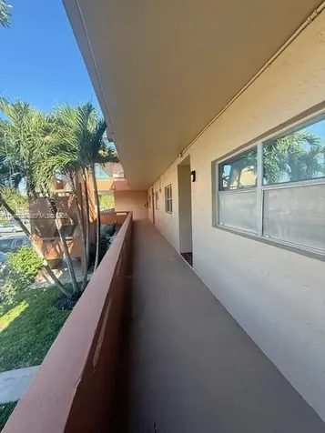 8818 W Mcnab Road Tamarac FL 33321