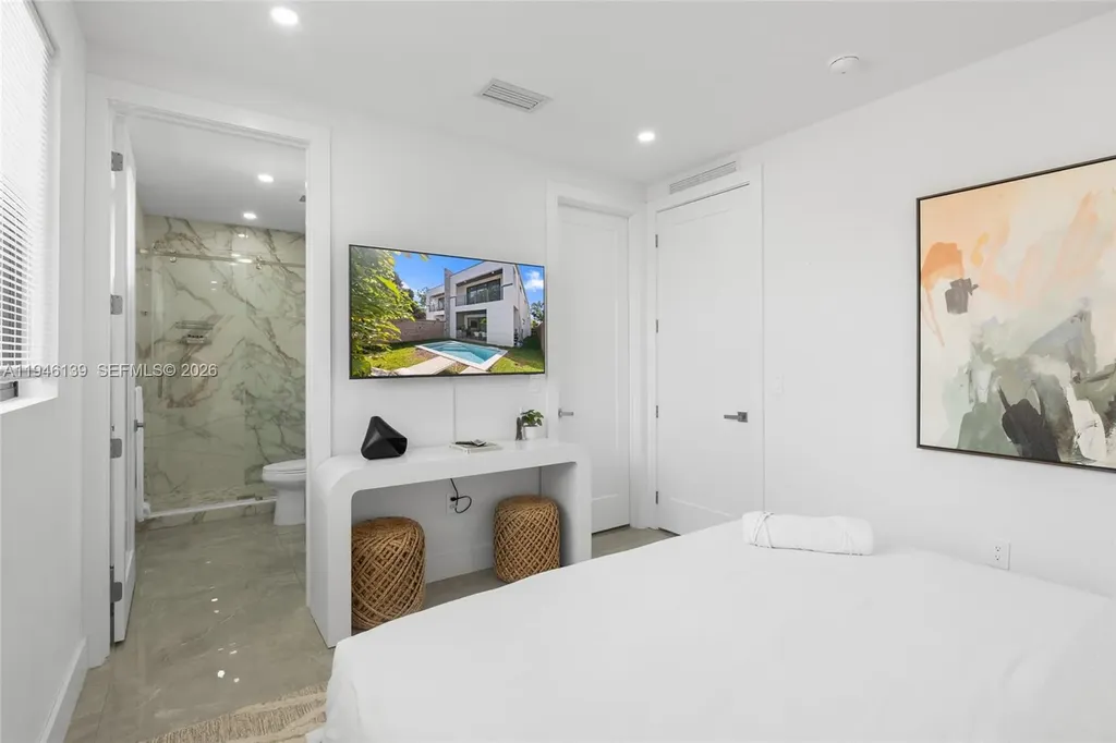 325 SW 16th Street Fort Lauderdale FL 33315