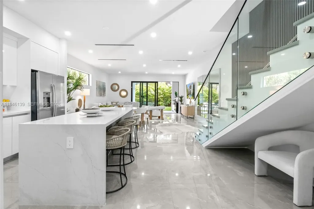 325 SW 16th Street Fort Lauderdale FL 33315