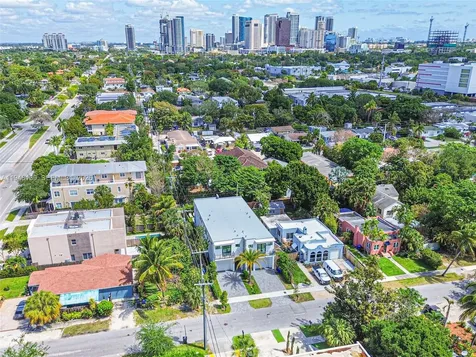 325 SW 16th Street Fort Lauderdale FL 33315