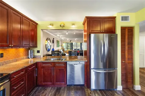 5519 Fairway Park Drive Boynton Beach FL 33437