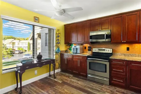 5519 Fairway Park Drive Boynton Beach FL 33437