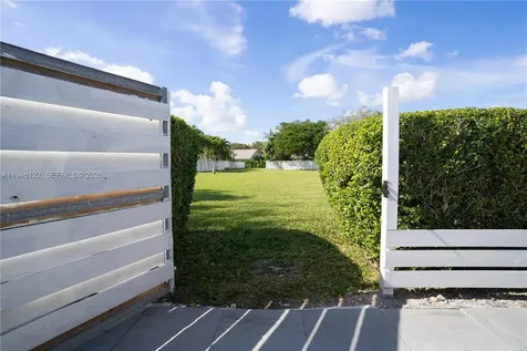 14954 SW 142nd Place Miami FL 33186