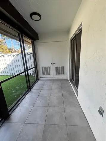 817 NE 214th Lane Miami FL 33179