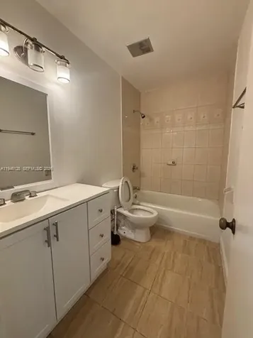 817 NE 214th Lane Miami FL 33179