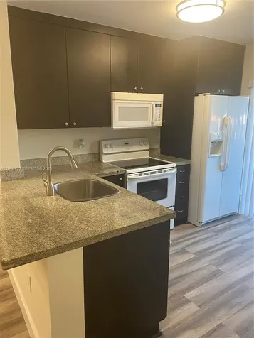 2575 SW 27th Avenue Coconut Grove FL 33133