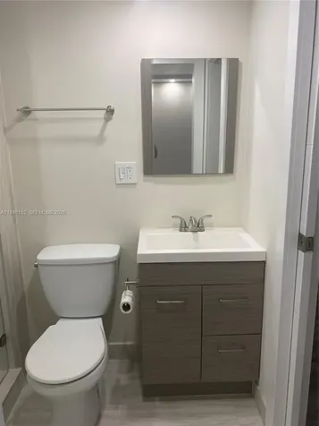 2575 SW 27th Avenue Coconut Grove FL 33133
