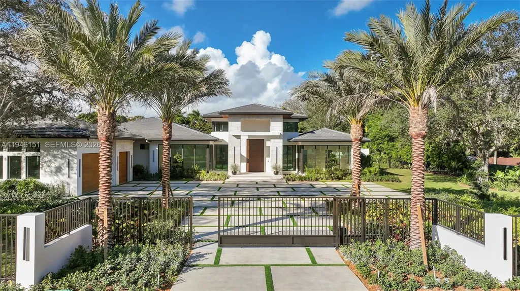 7725 SW 114th Street Pinecrest FL 33156