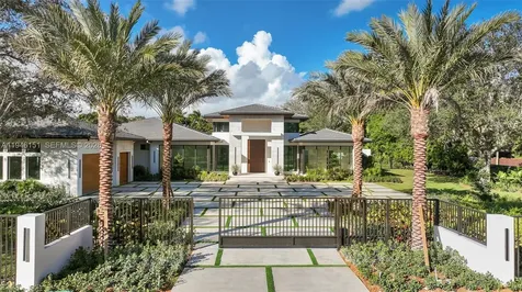 7725 SW 114th Street Pinecrest FL 33156