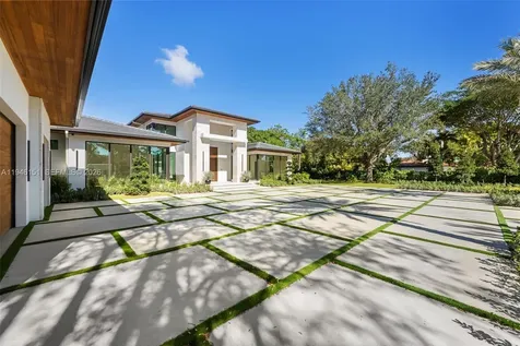 7725 SW 114th Street Pinecrest FL 33156