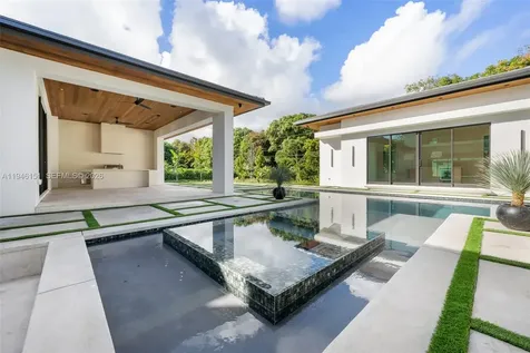 7725 SW 114th Street Pinecrest FL 33156