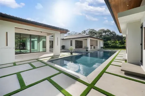 7725 SW 114th Street Pinecrest FL 33156