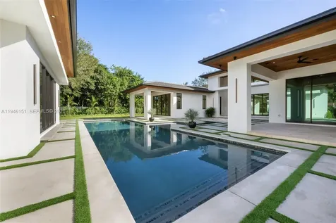 7725 SW 114th Street Pinecrest FL 33156