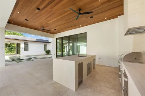 7725 SW 114th Street Pinecrest FL 33156
