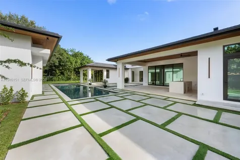 7725 SW 114th Street Pinecrest FL 33156